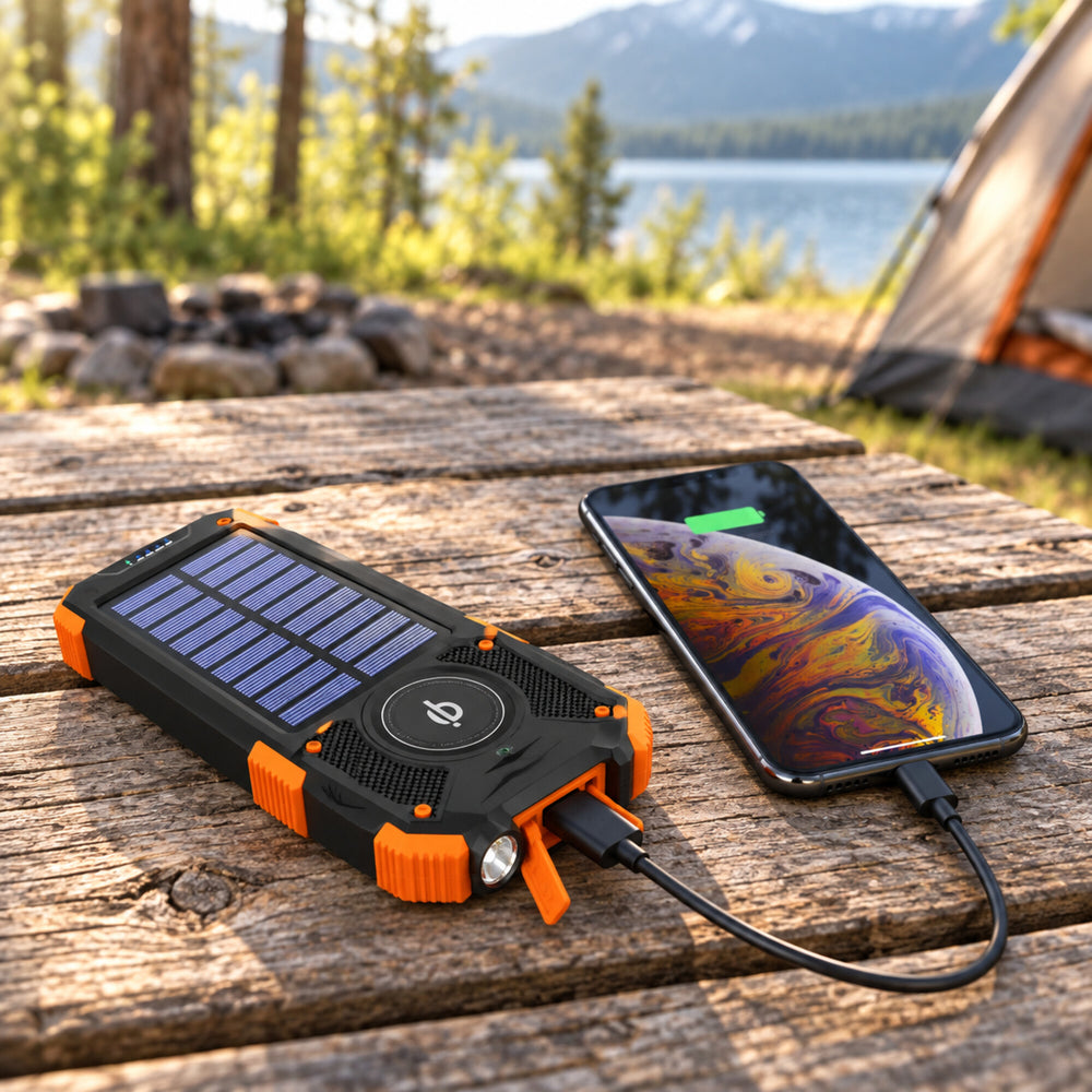 10,000mAh Solar Wireless Power Bank with Flashlight