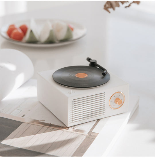 Retro Mini Bluetooth Record Player Speaker