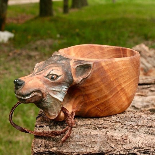 Wooden bowl shaped like a wolf&