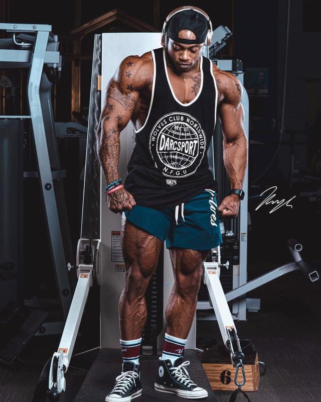 Men’s Quick-Dry Performance Training Shorts – Wolves Edition