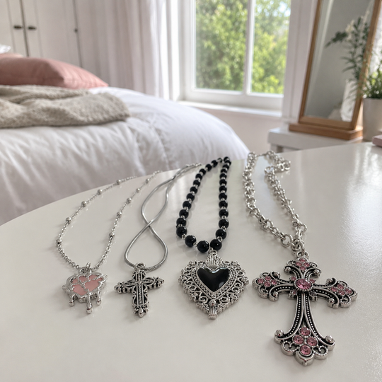 Y2K Cross &amp; Heart Pendant Necklace Set for Women