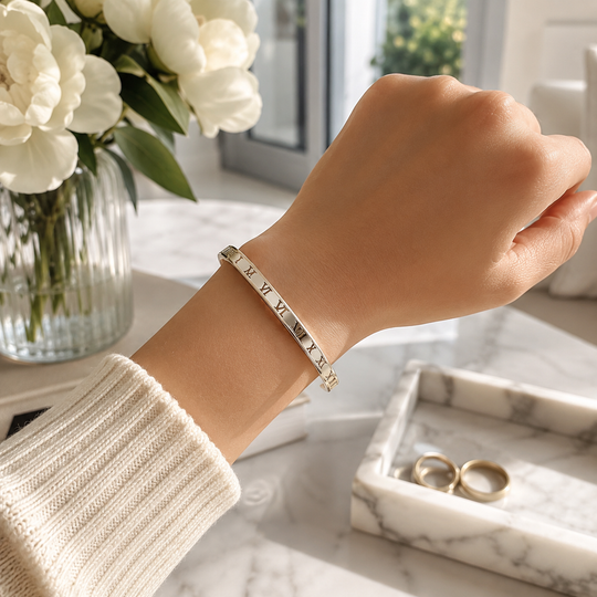 5/1 Roman Numeral Stainless Steel Cuff Braceles for Women