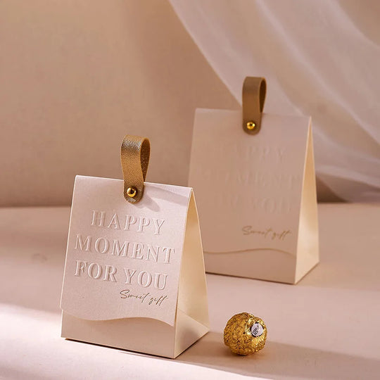 Portable Paperboard Wedding Favor Gift Box with Handle