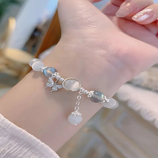 Dainty Blue Cat&
