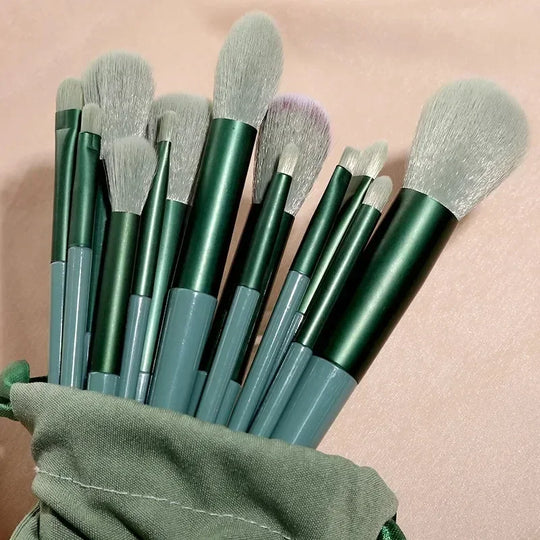 22-Piece Professional Makeup Brush Set with Synthetic Bristles
