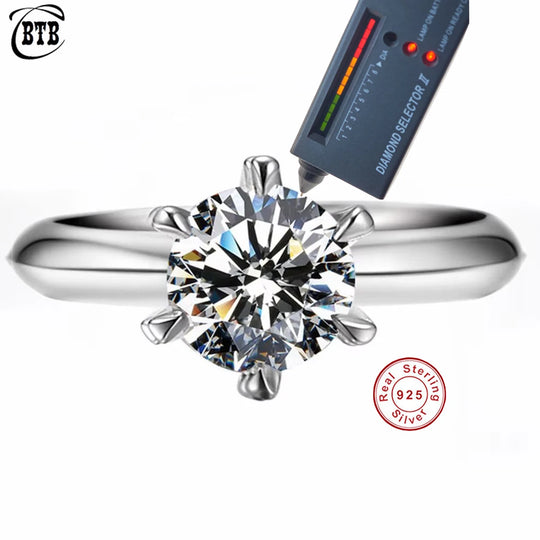 925 Sterling Silver Moissanite Solitaire Engagement Ring