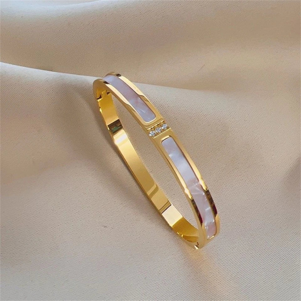 5/1 Roman Numeral Stainless Steel Cuff Braceles for Women