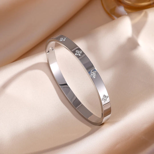 5/1 Roman Numeral Stainless Steel Cuff Braceles for Women