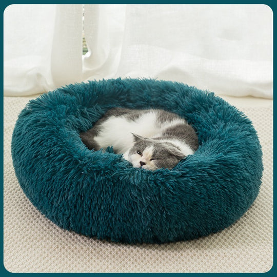 Cozy Plush Calming Pet Bed for Winter Comfort
